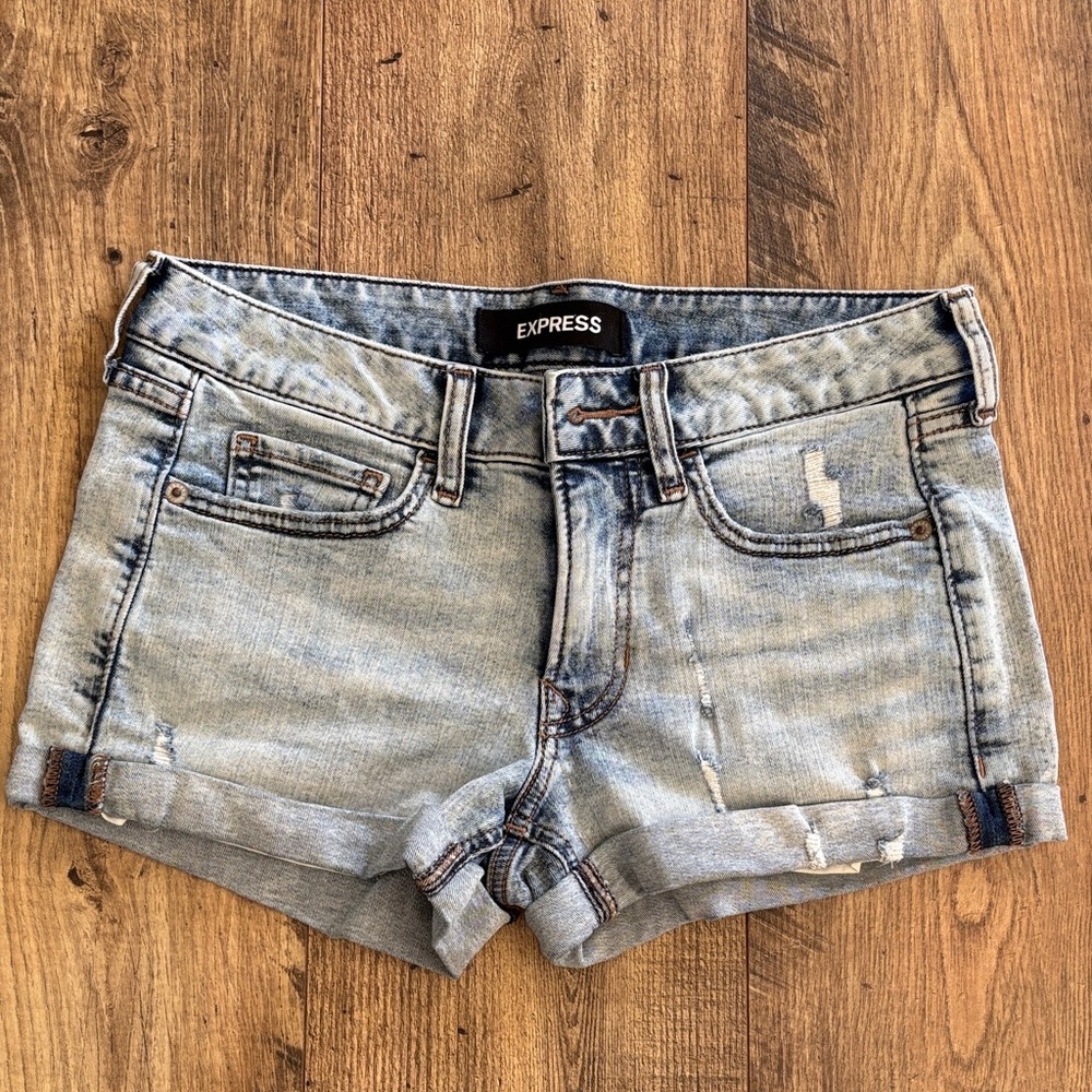 Express Relaxed Low Rise Denim Shorts